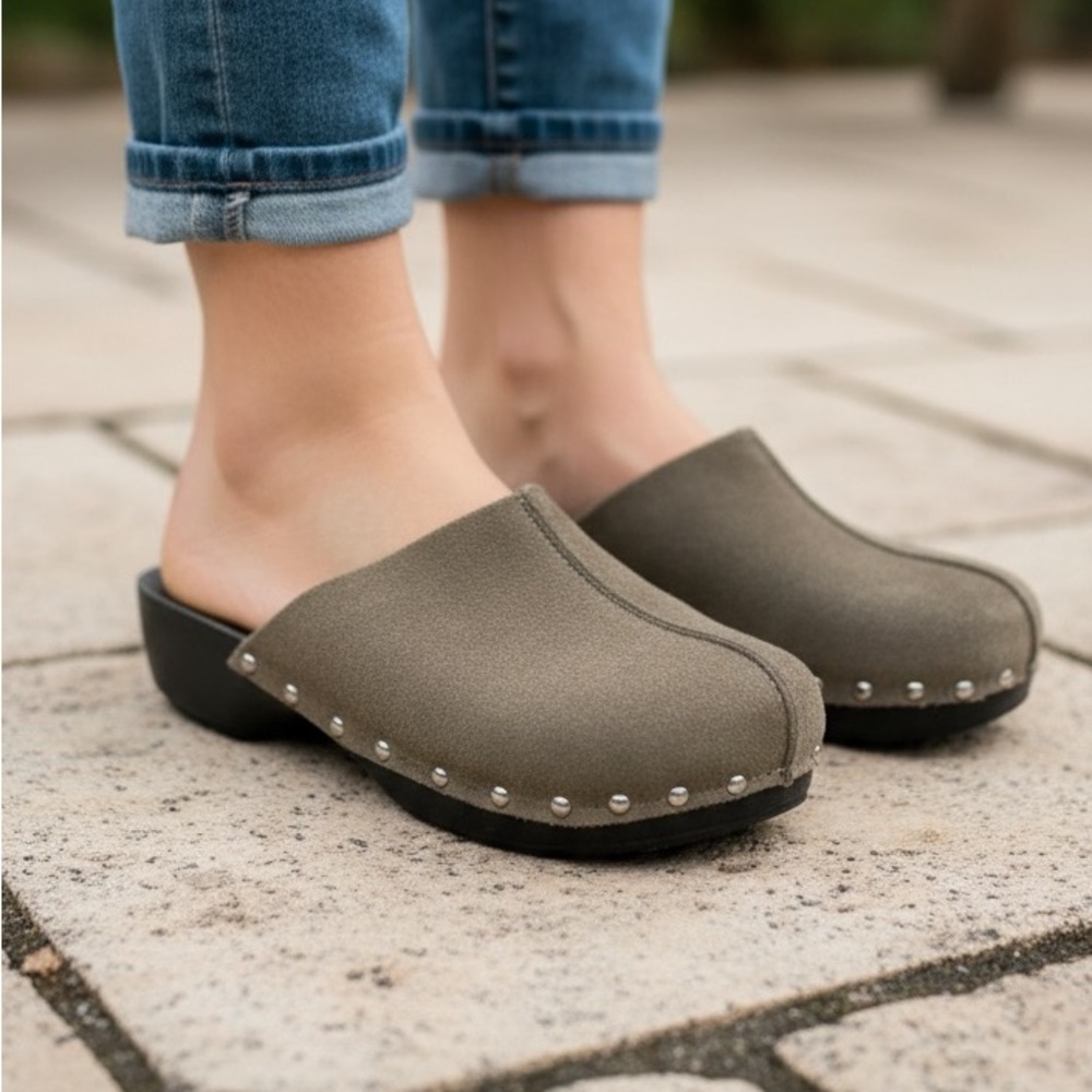VTG Candie's‎ Clogs Y2K Wood Brown Leather Chunky Studded 90's Retro 6.5